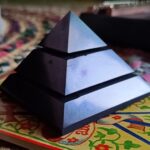 ŠUNGIT pyramídka 7x7 cm *