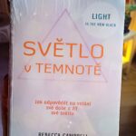 Svetlo v temnote (cz)*