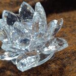 Lotosový kvet / brúsený krištál * feng shui - ((číry)) 12,5 cm