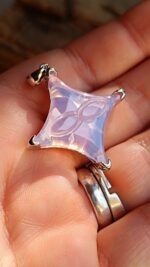 Amulet Andara -  Karmická hviezda RUŽOVKASTÁ