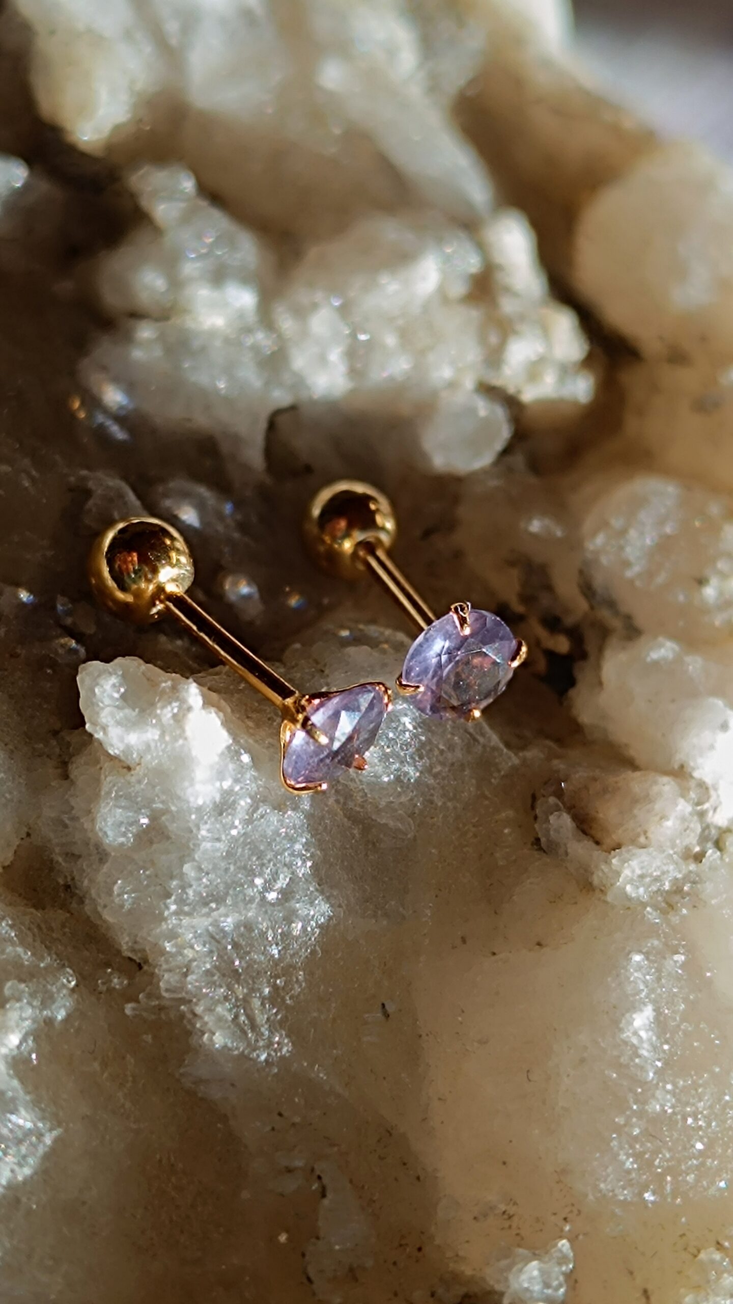 IMG_20251107_143458 Andara ♥ Andaré * Earrings "DOTS" 4x12 mm VIOLET - Image 1